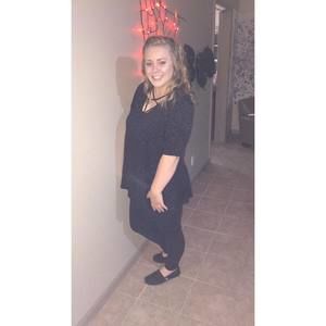 Meet your Posher, Julia